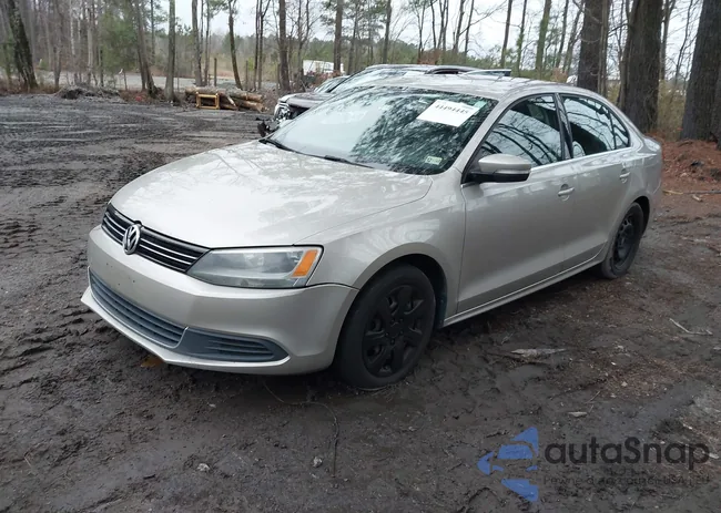 3VWDX7AJ2DM221497: 44494445