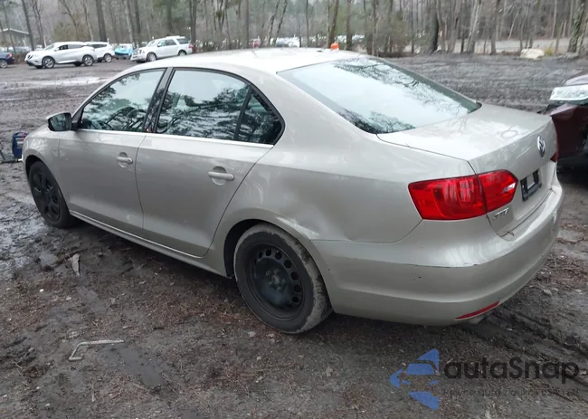 3VWDX7AJ2DM221497: 44494445