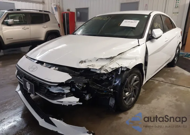 KMHLM4DG9RU670437: 44494623