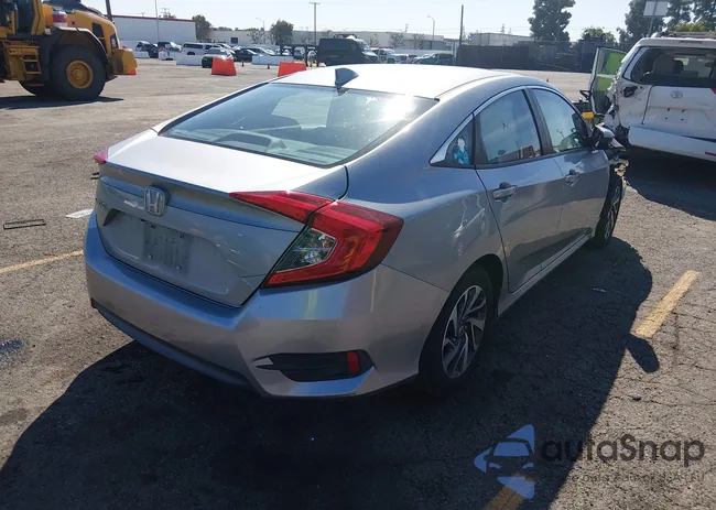 2HGFC2F74HH556466: 44495744