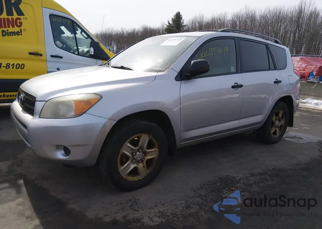 JTMBD33V276033529: 44495749