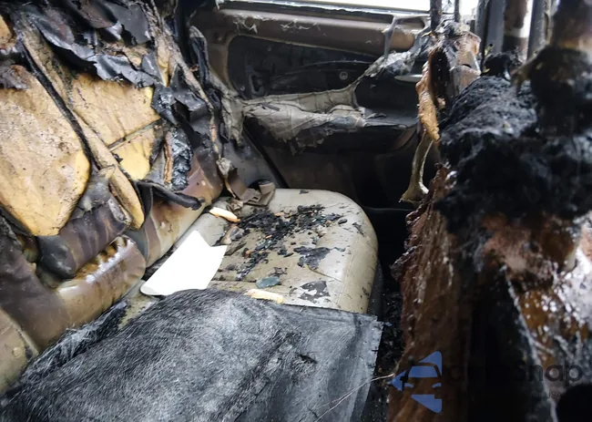 KNDCE3LC1H5062835: 44495773