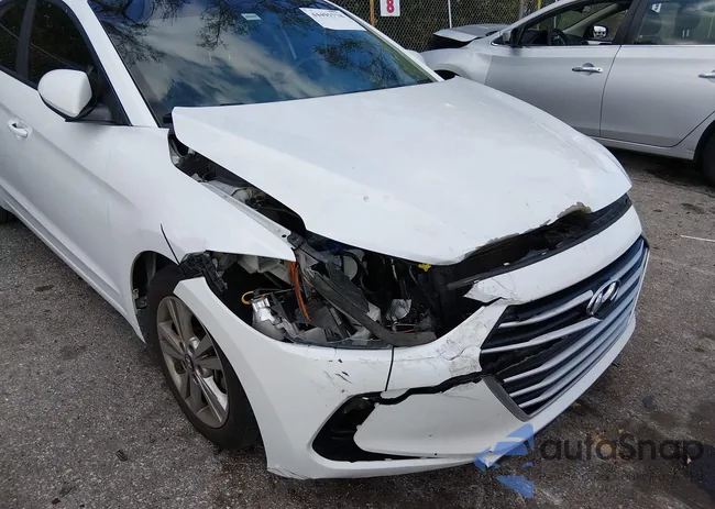 5NPD84LF0HH142977: 44495778