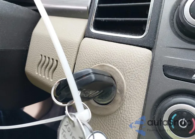 1FAHP2E81KG109883: 44495986