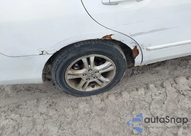 1HGCM56807A061849: 44496179