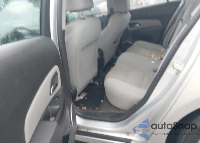 1G1PJ5SC3C7144405: 44496199