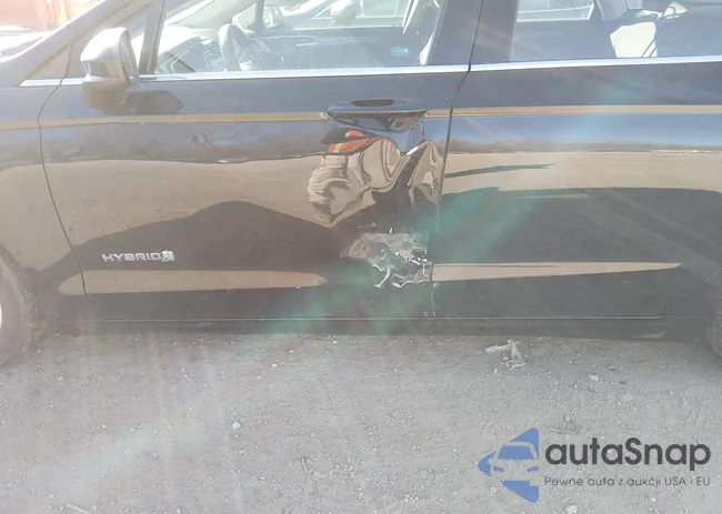 3FA6P0LU7JR101841: 44495437