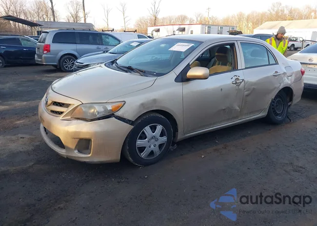 2T1BU4EE9DC983247: 44495459