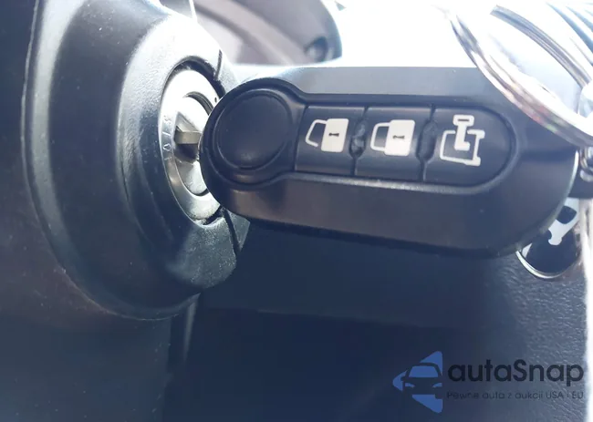 3C6TRVCG1KE502302: 44495527