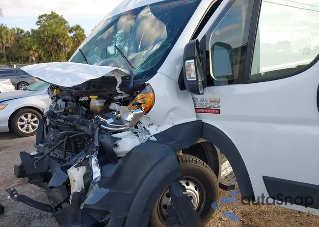 3C6TRVCG1KE502302: 44495527