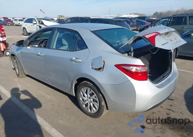 5YFBURHE1JP776243: 44495551