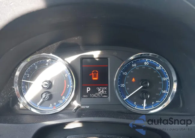 5YFBURHE1JP776243: 44495551