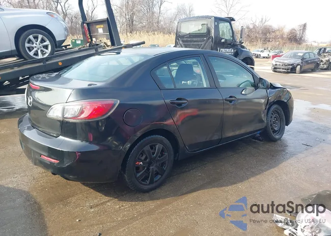 JM1BL1UG2C1530837: 44495552