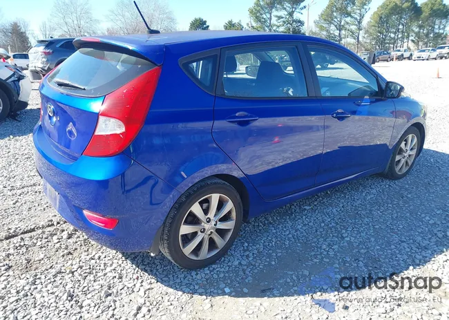 KMHCU5AE3EU186606: 44495615