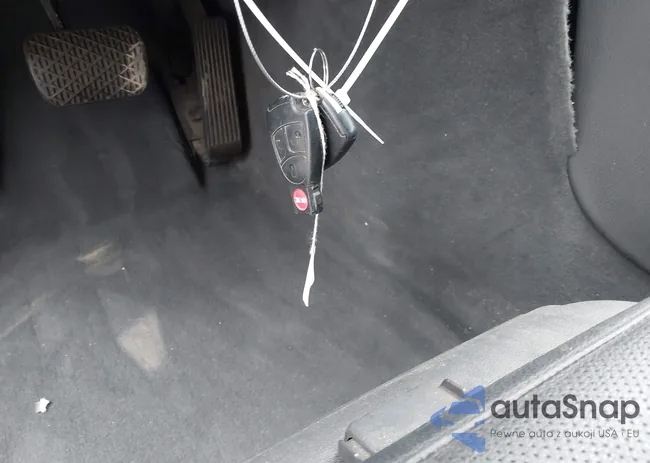 WDBPJ75J05A044442: 44495649