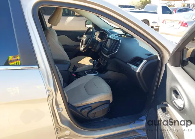 1C4PJLDS4FW684677: 44496735