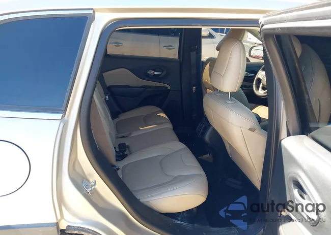 1C4PJLDS4FW684677: 44496735