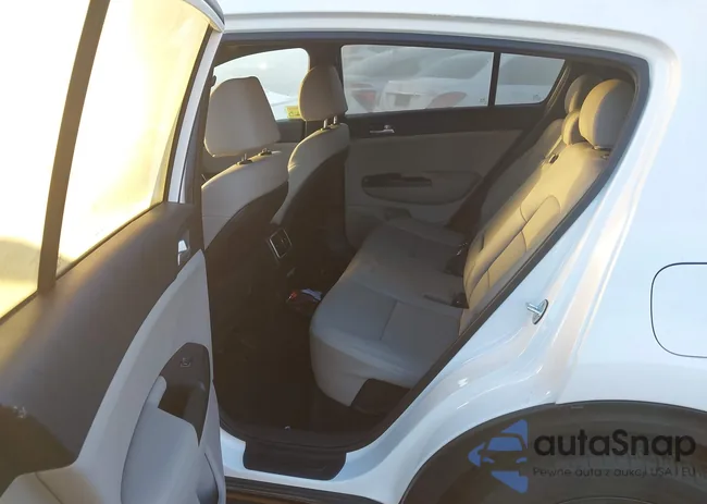 KNDP63AC0L7760626: 44496800