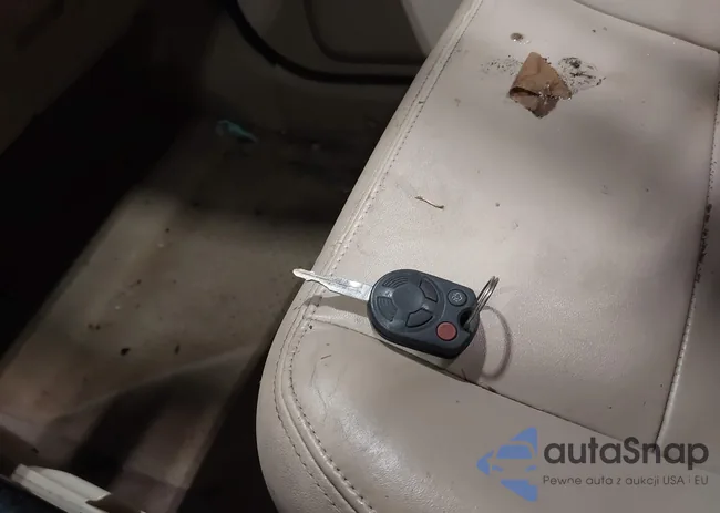 1FMCU0E74BKA80123: 44496827