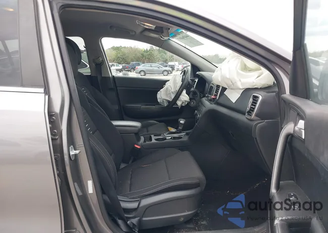 KNDPM3AC9J7424220: 44496897