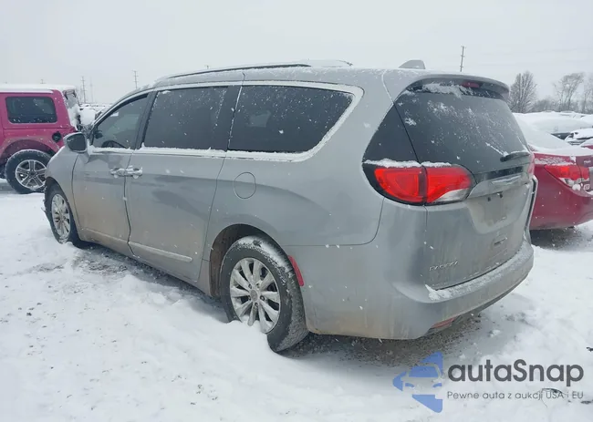 2C4RC1BG6JR192983: 44496911