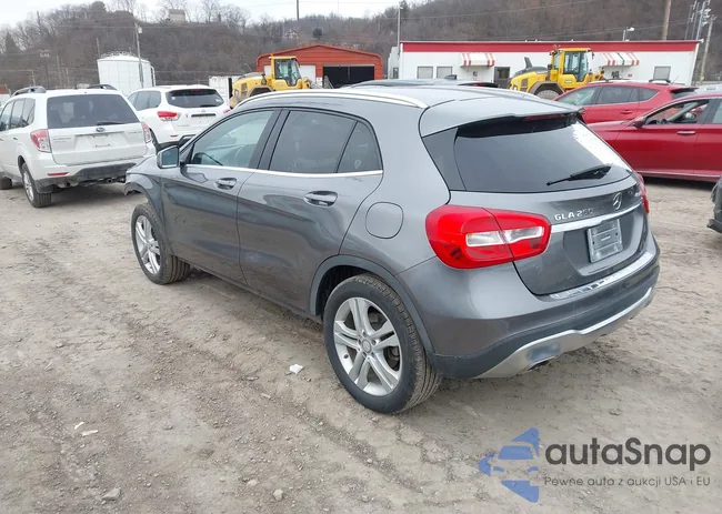 WDCTG4GB1JJ372685: 44497010