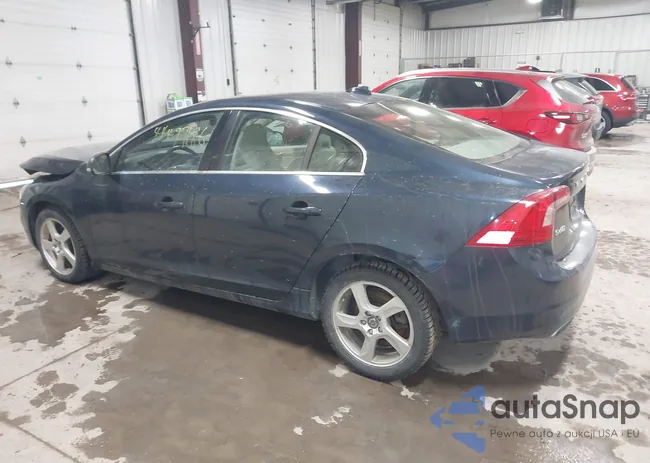 YV140MFC2F1317897: 44497186