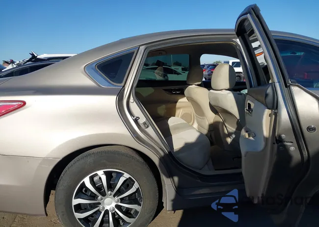 1N4AL3APIDC238926: 44497221