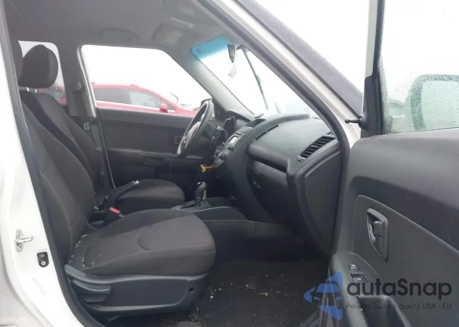 KNDJT2A53C7425791: 44496342