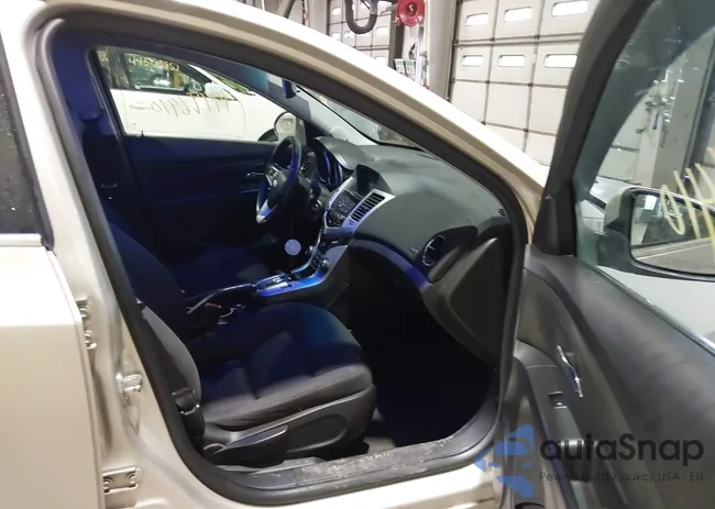 1G1PC5SB8E7464274: 44496410