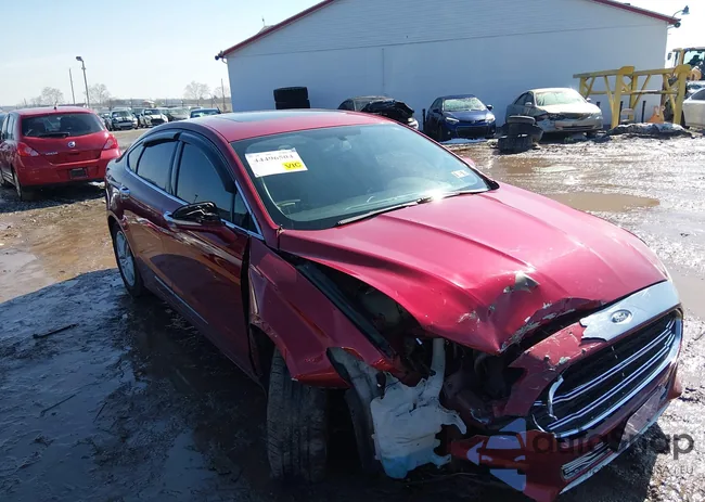 3FA6P0HD2ER311035: 44496504