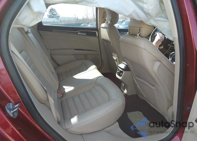 3FA6P0HD2ER311035: 44496504