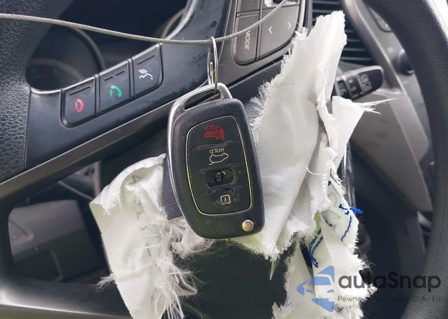 KM8SMDHF8GU136579: 44496520