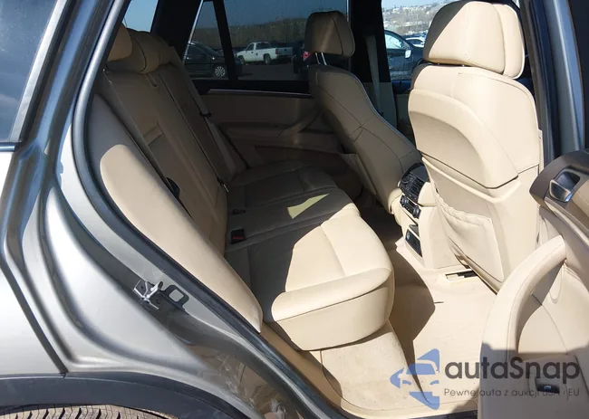 5UXZW0C59BL658719: 44496553