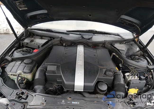 WDBRF61J83A521142: 44496563