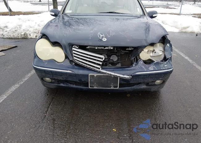 WDBRF61J83A521142: 44496563