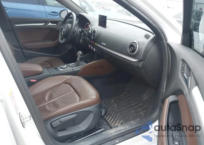 WAUBFGFF4F1012468: 44497811