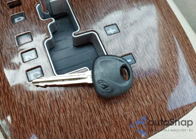 5NMSG13DX8H223702: 44497871