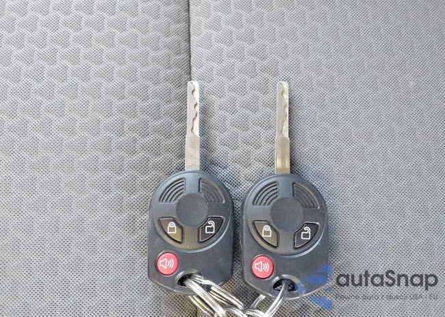 1FMCU9GD4HUE50202: 44497883