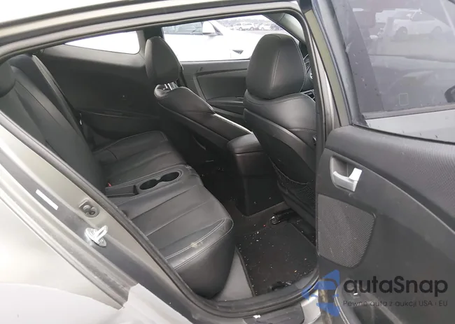 KMHTC6AE4EU208072: 44497887