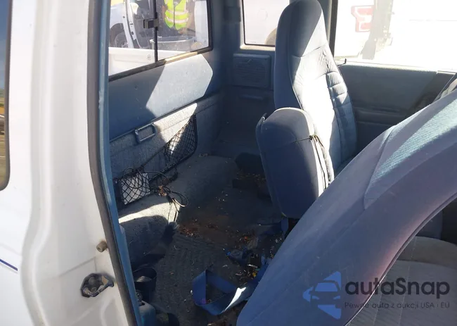 1FTCR14A2RPC42109: 44497924