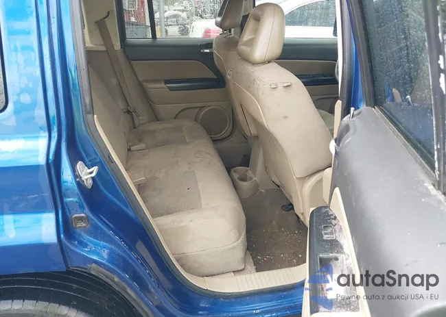 1J8FT28B09D141233: 44498064