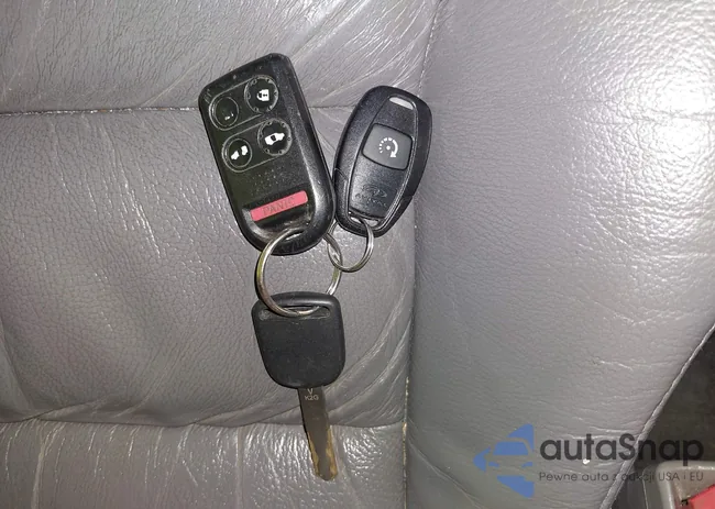 5FNRL38628B115737: 44498121