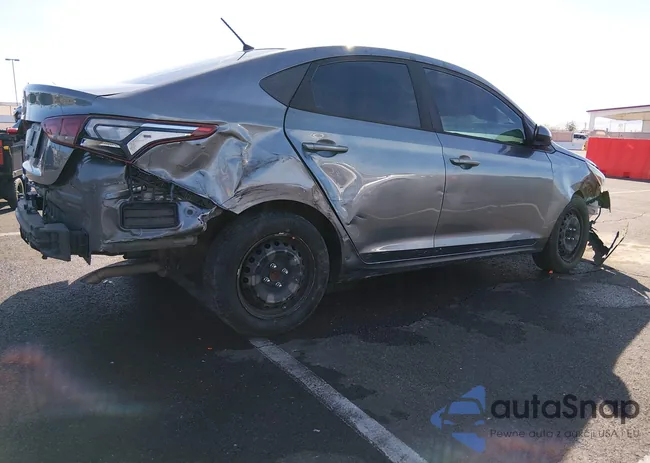 3KPC24A32JE031962: 44498195