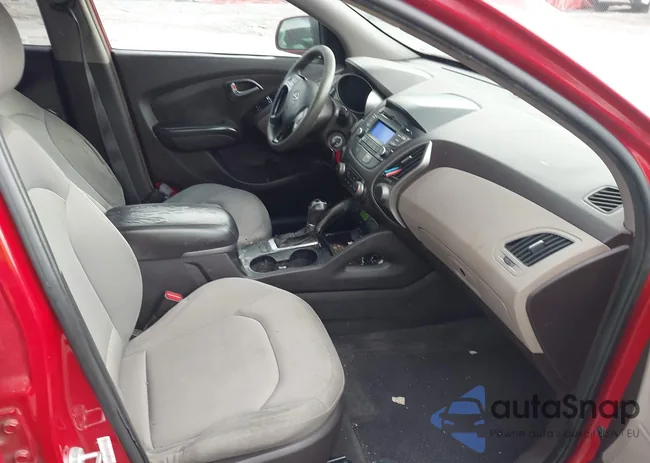 KM8JTCAF9EU902254: 44497356