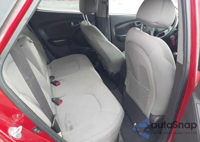 KM8JTCAF9EU902254: 44497356