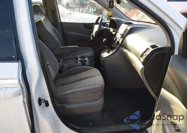 KNDMB133996295973: 44497409