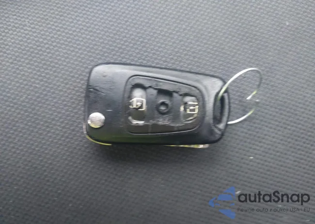 KNDJT2A29B7704893: 44497480