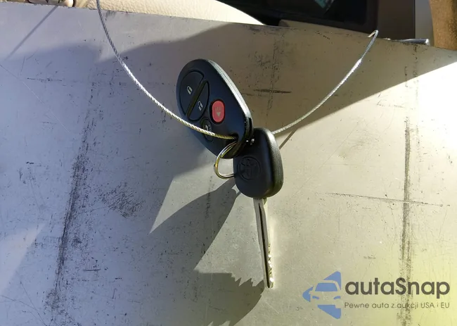 4T1CE38P06U661882: 44497575