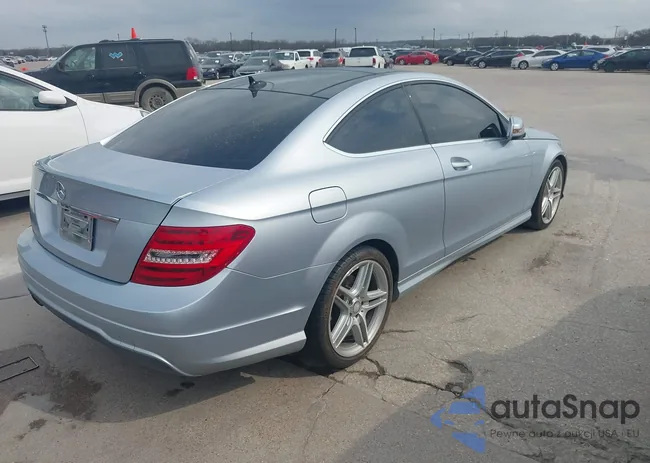 WDDGJ4HB5DF987146: 44497586